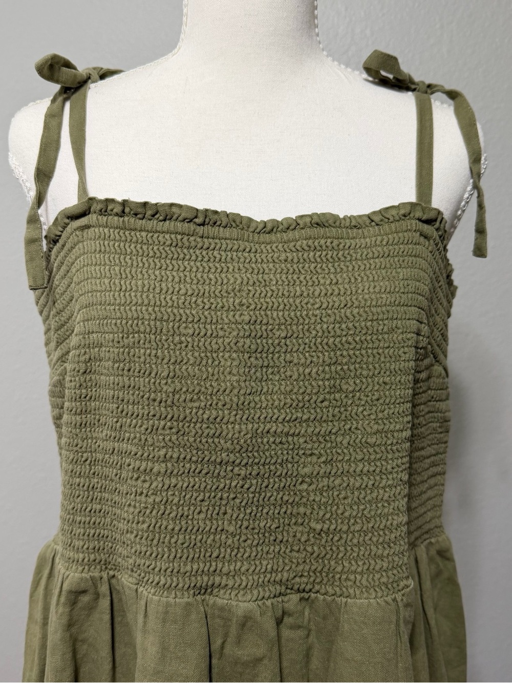 Gap Olive Green Smocked Midi Dress Tie Straps Large XL Sundress Comfy Casual F - Picture 4 of 15